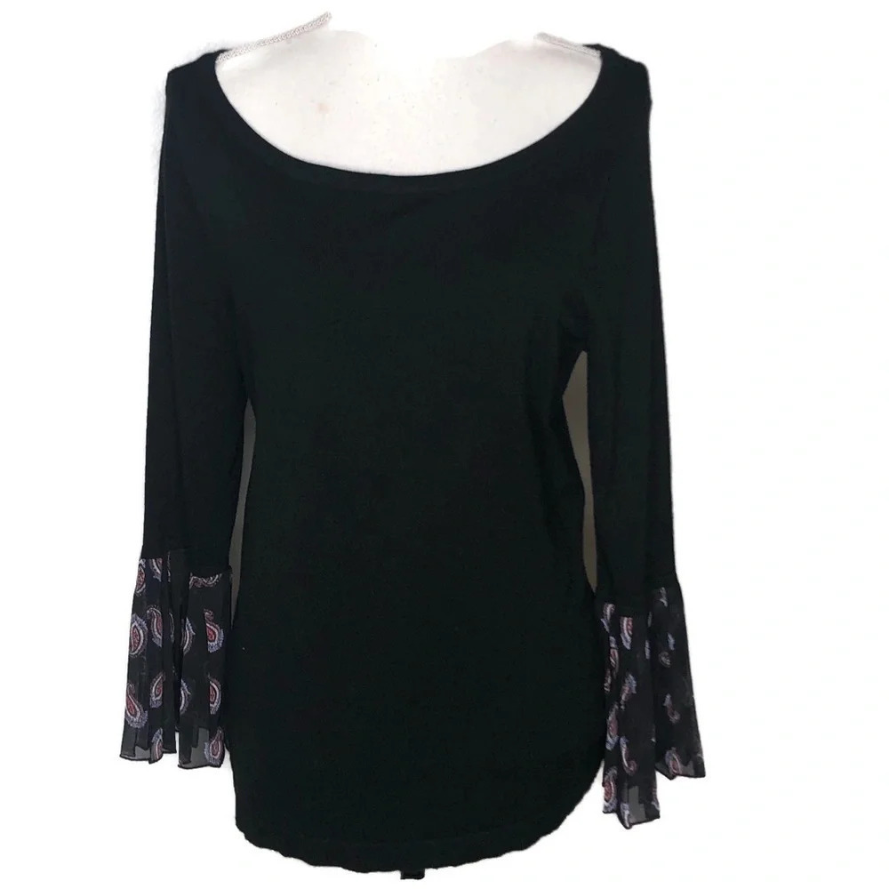 7th Avenue woman’s top. Long sleeves black size M